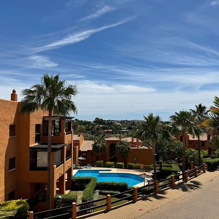 Piso De Lujo Totalmente Equipado A Estrenar Para 6 Estepona Exteriér fotografie