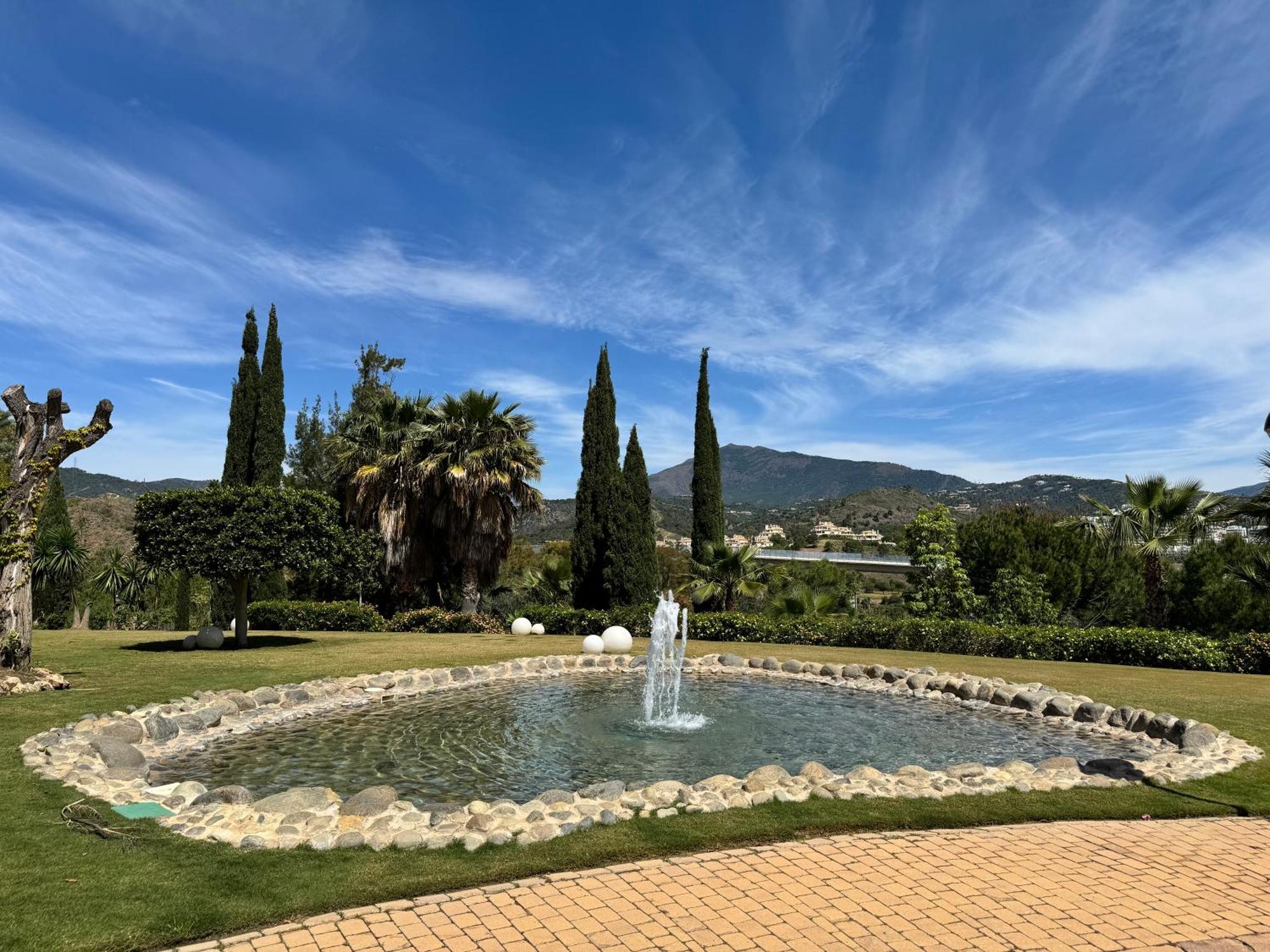 Piso De Lujo Totalmente Equipado A Estrenar Para 6 Estepona Exteriér fotografie