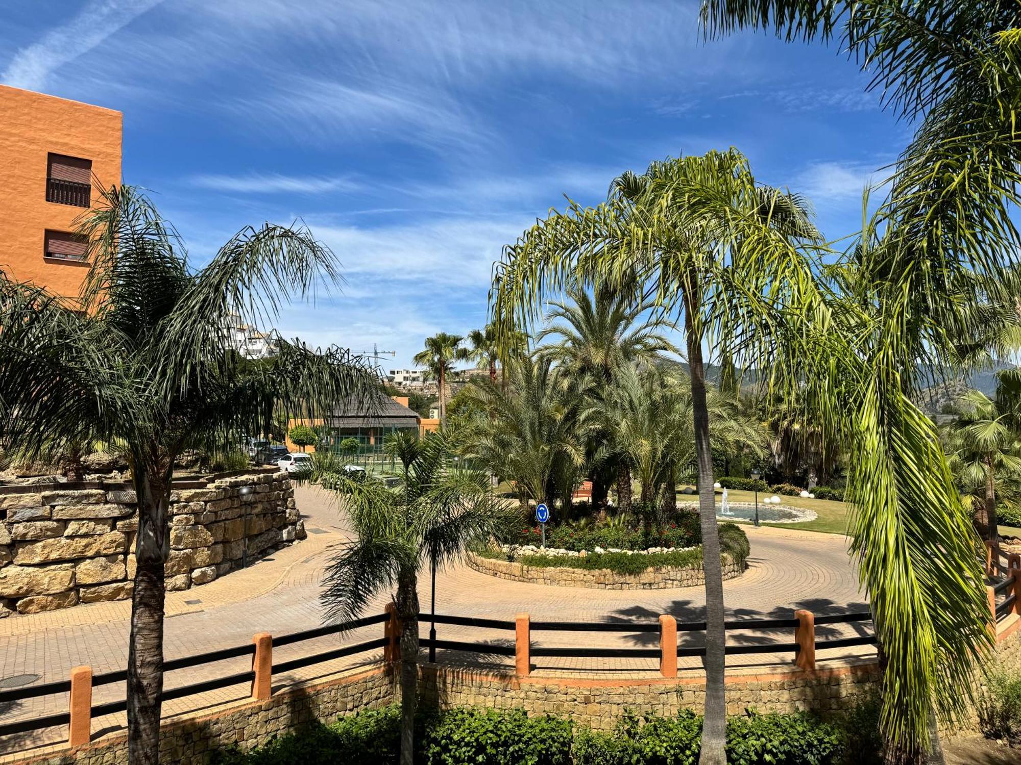Piso De Lujo Totalmente Equipado A Estrenar Para 6 Estepona Exteriér fotografie