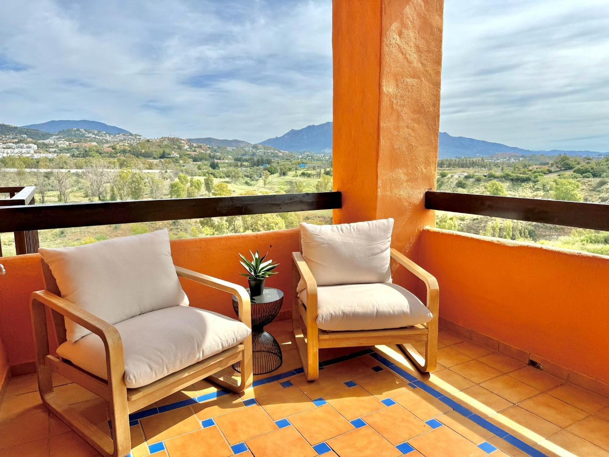 Piso De Lujo Totalmente Equipado A Estrenar Para 6 Estepona Exteriér fotografie